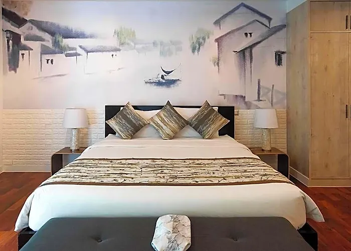 Benviar Tonson Apartahotel